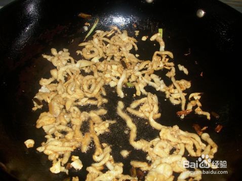 芹菜炒鸡肉的做法