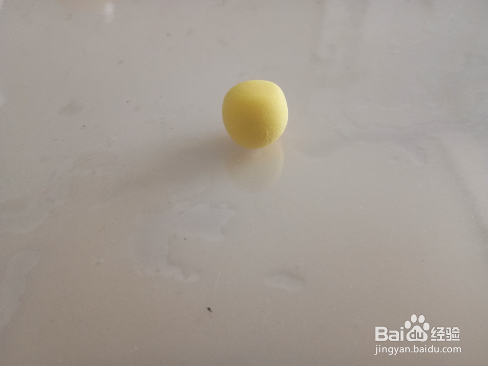 彩泥制作菠萝教程