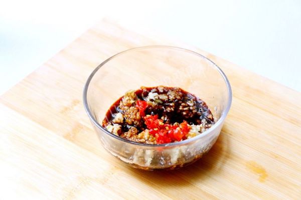 蒜沫剁椒烤茄子