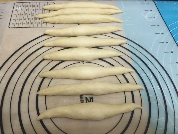 玉米香肠辫子包