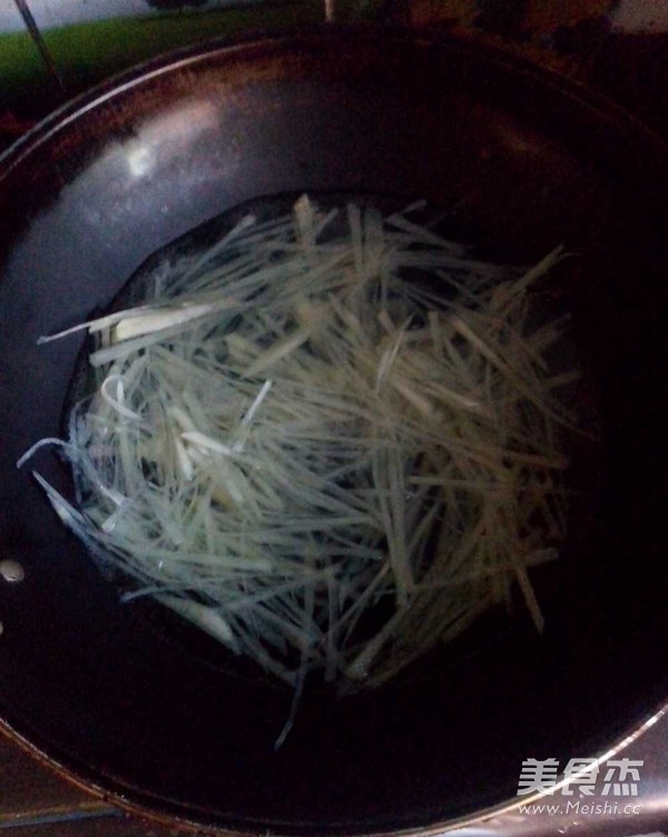 蛋皮丝凉拌土豆丝