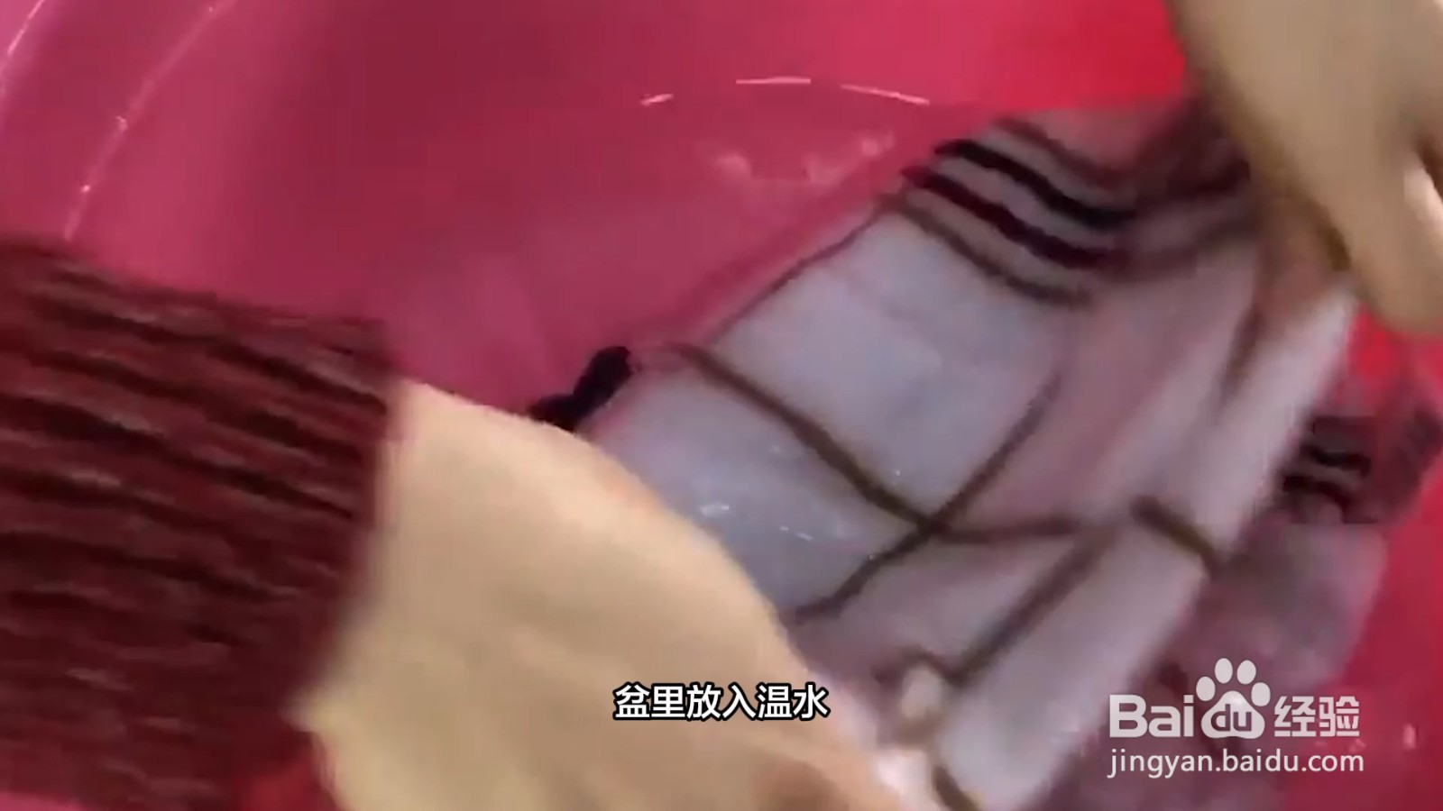 羊毛大衣如何自己清洗