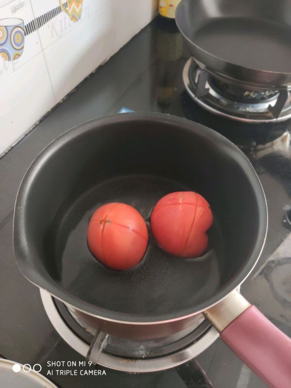 西红柿鸡蛋荞麦面