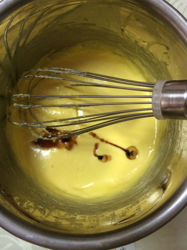 红丝绒奶油酒心蛋挞