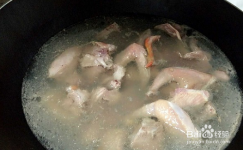 鸽子炖天麻的做法