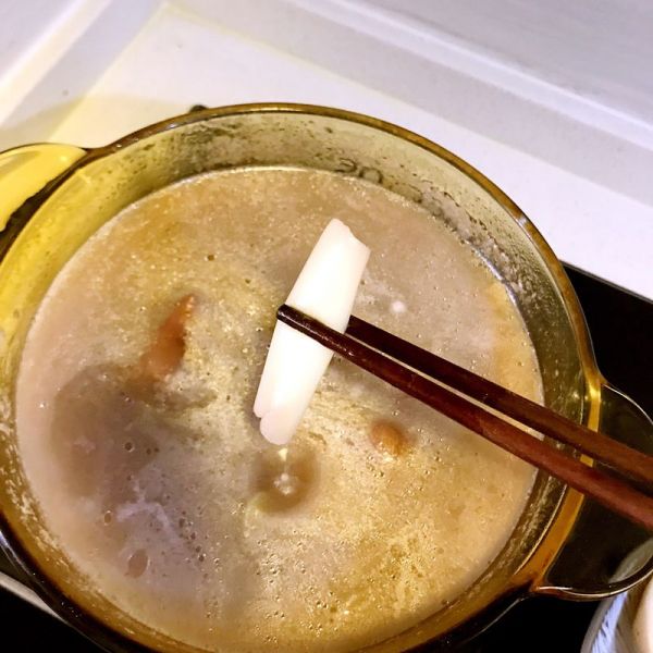 五谷猪蹄莲藕汤