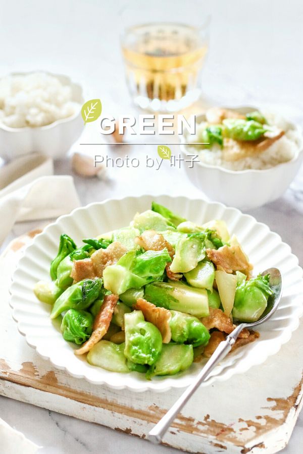 五花肉蒜蓉炒娃娃菜