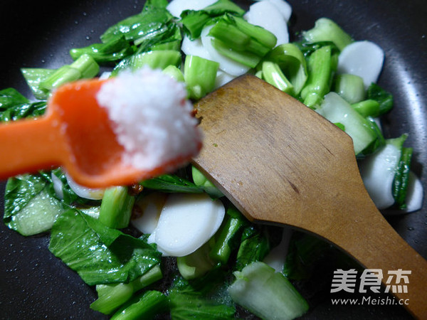 牛肉酱菜芯炒年糕