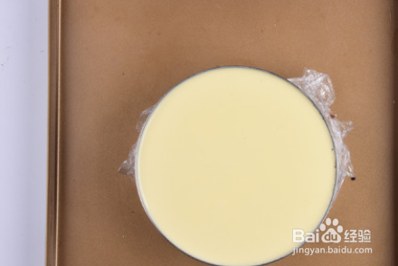 如何自制美味的黑白巧克力慕斯蛋糕？