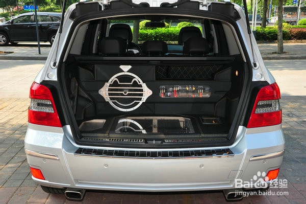 音乐派的逍遥宫 奔驰改装音响