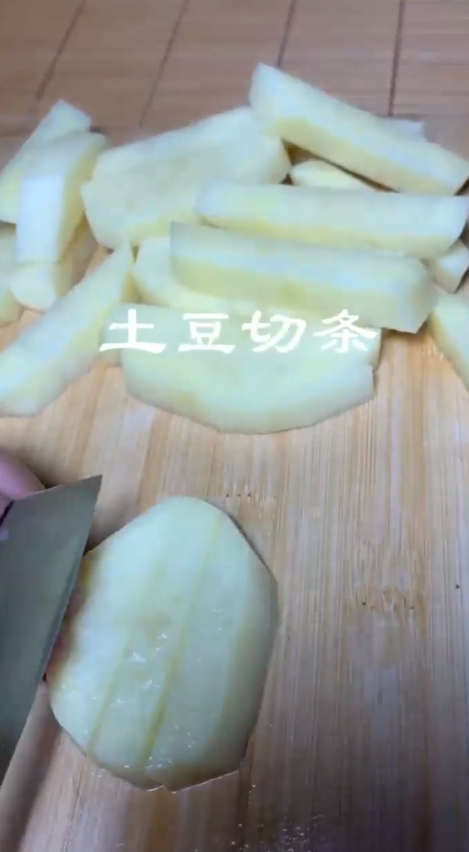 教你如何做出大厨范儿的肉蟹煲