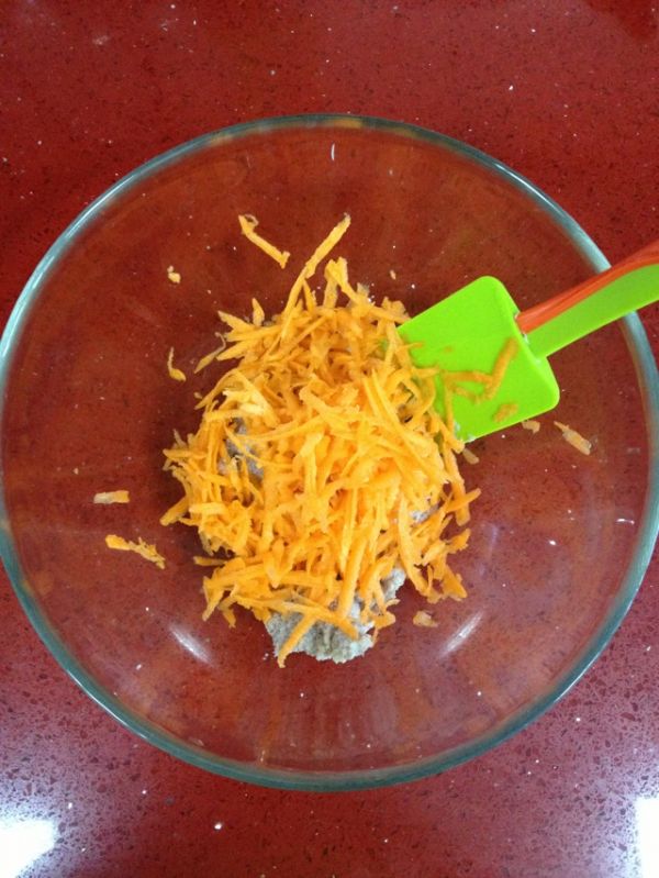 胡萝卜香菜豆渣饼