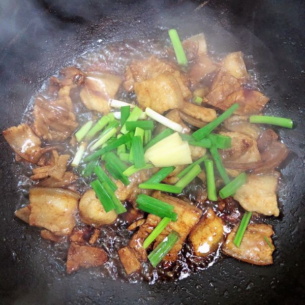 红烧芋艿五花肉