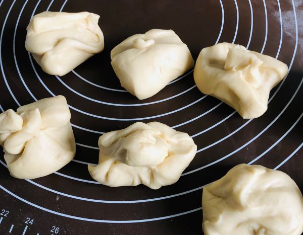 六角星星豆沙面包