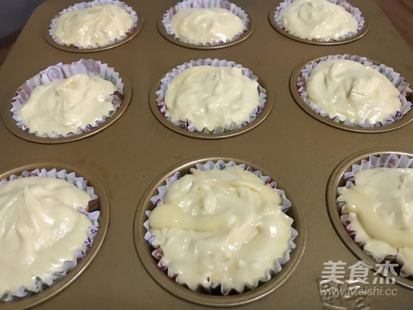 咸蛋黄杯子蛋糕