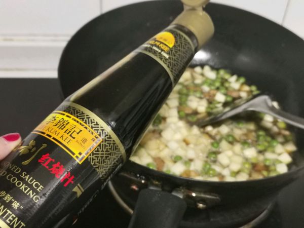 肉丁杏鲍菇烧豌豆