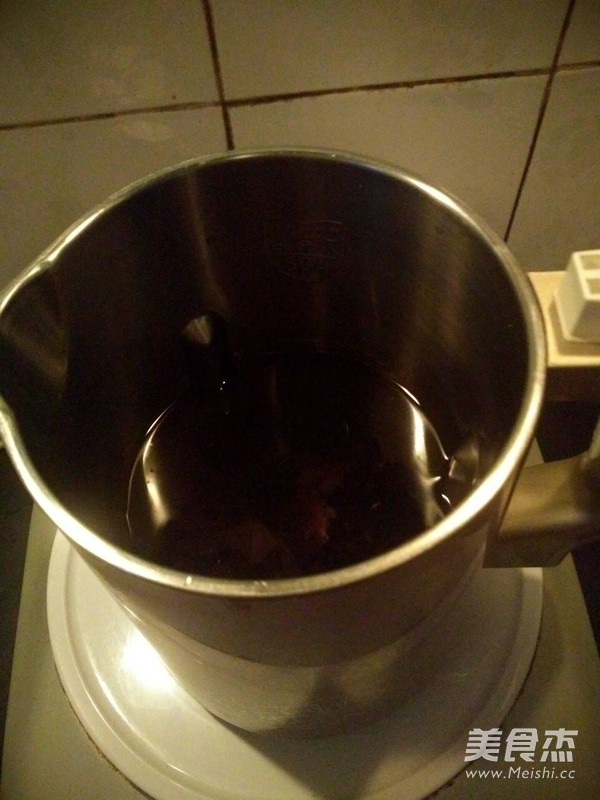 黑豆黑米木耳糊