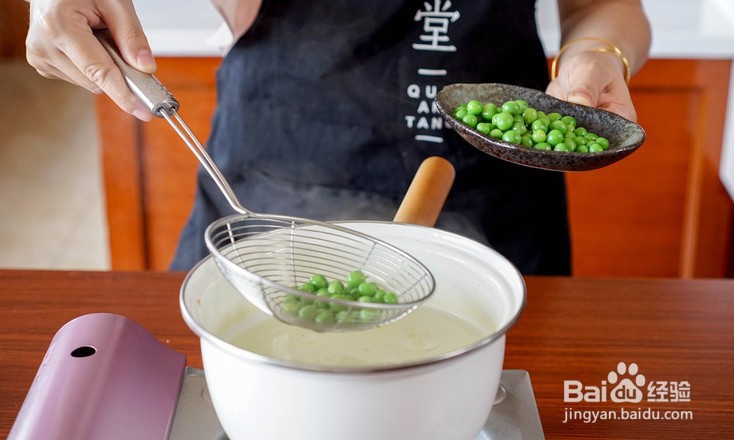 教你做金针菇烩豆腐