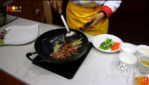 仔姜爆鸭丝的做法