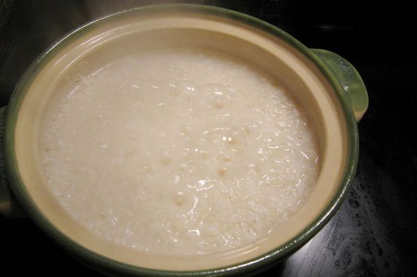 砂煲腊肠糯米饭