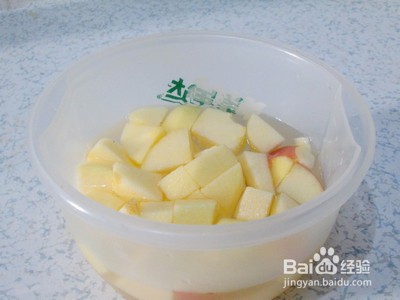 黑椒苹果牛肉粒的做法