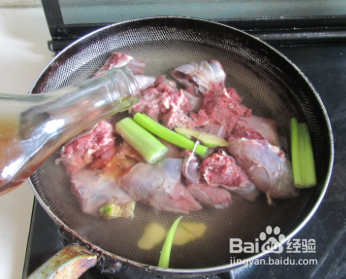 如何做萝卜排骨汤