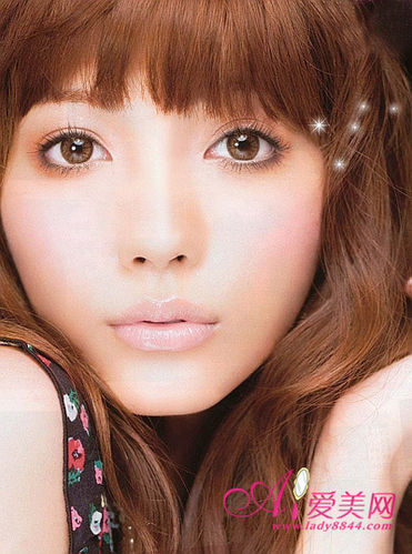 怎样轻松打造最惹人疼爱的水亮无辜大眼妆
