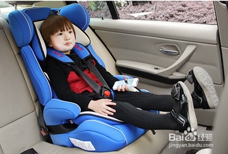 如何选择孩子的安全座椅