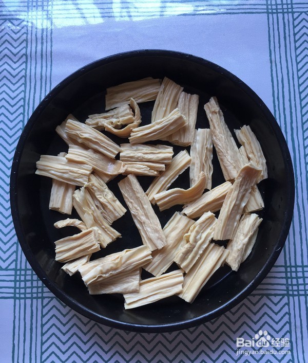 腐竹蒸小黄鱼的做法