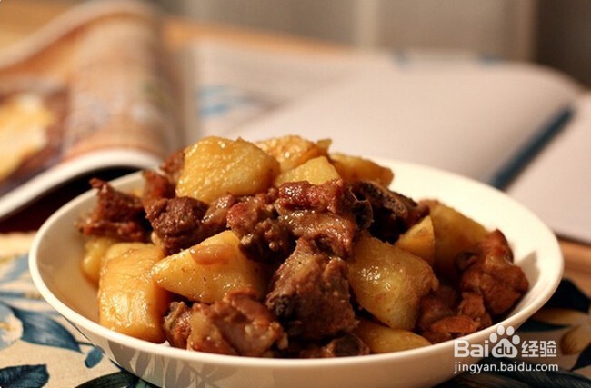 如何在家中制作黄豆烧排骨