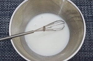 不会抹奶油也能做草莓方蛋糕的妙招!