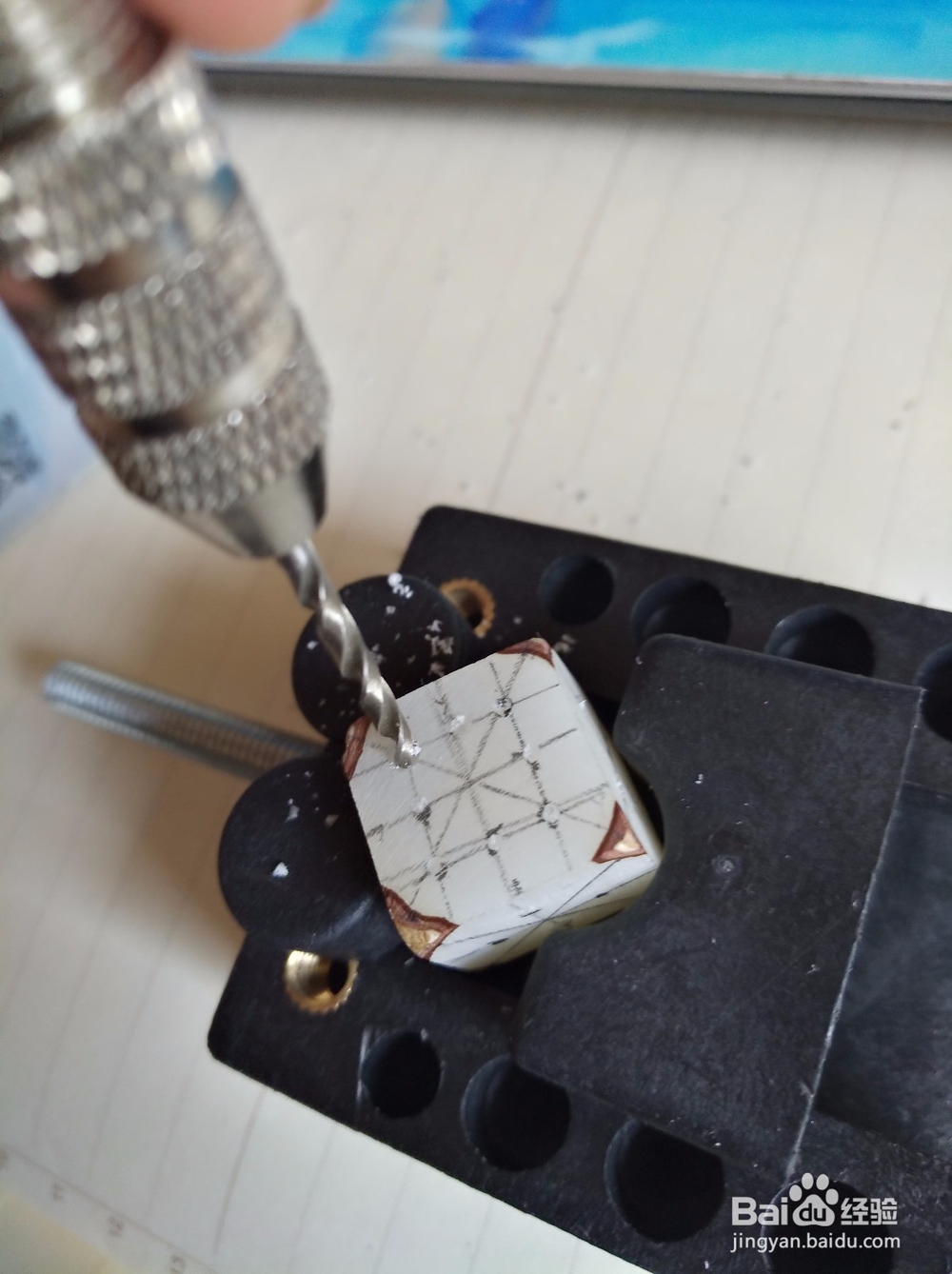 如何制作玲珑骰子