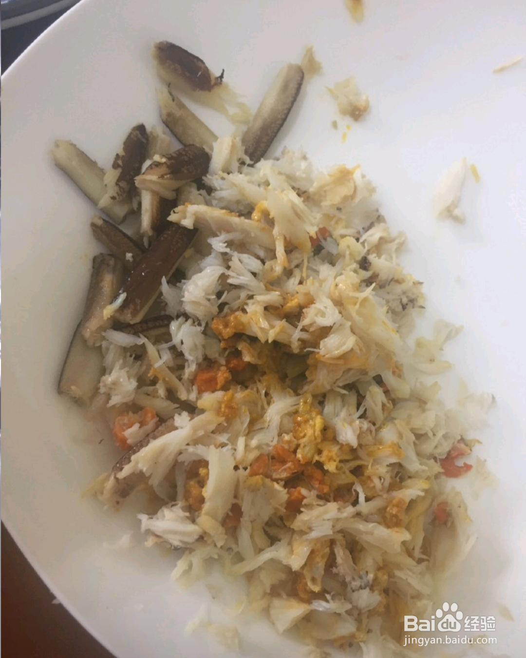 如何做出蟹黄五花肉萝卜水饺