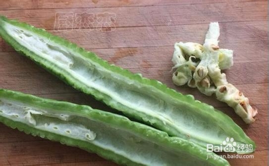 苦瓜炒虾仁的做法