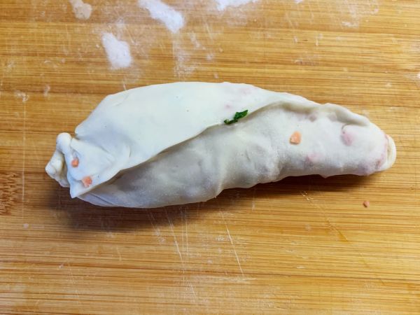 葱油饼鸡蛋卷一切