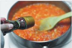 教你在家也能自制披萨酱