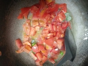 健康养生佳品西红柿鸡蛋面的做法