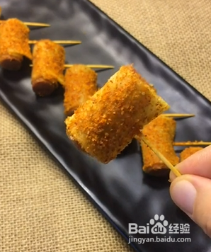 如何制作麻辣土豆火腿卷