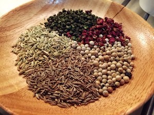 正宗做羊蝎子火锅做法