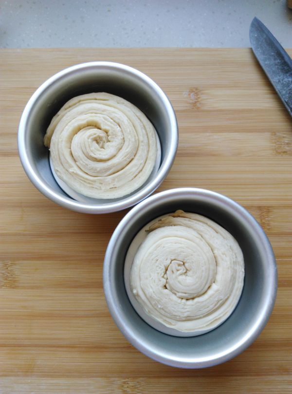 手撕千层椰蓉面包