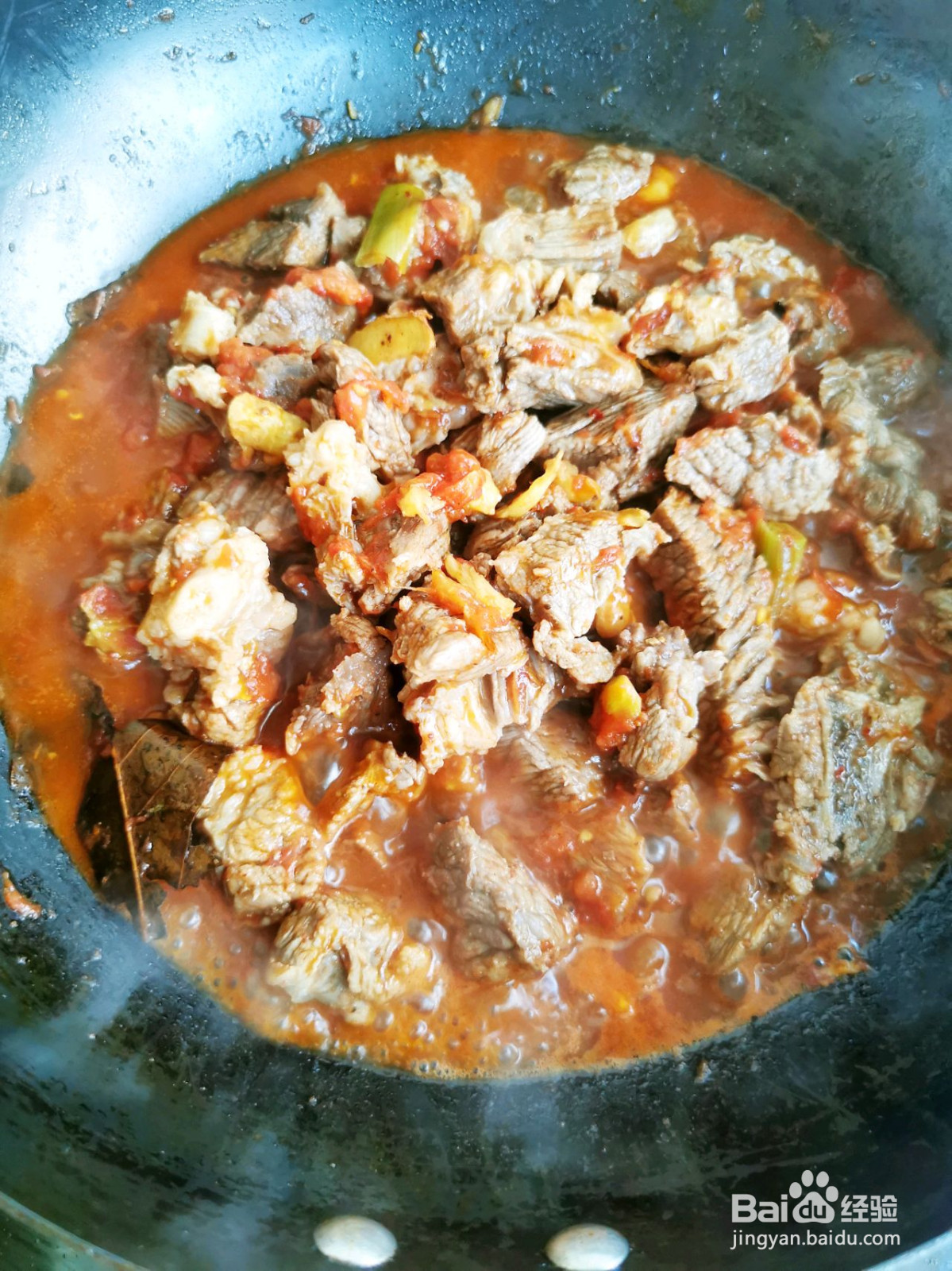 番茄牛肉土豆煲的做法