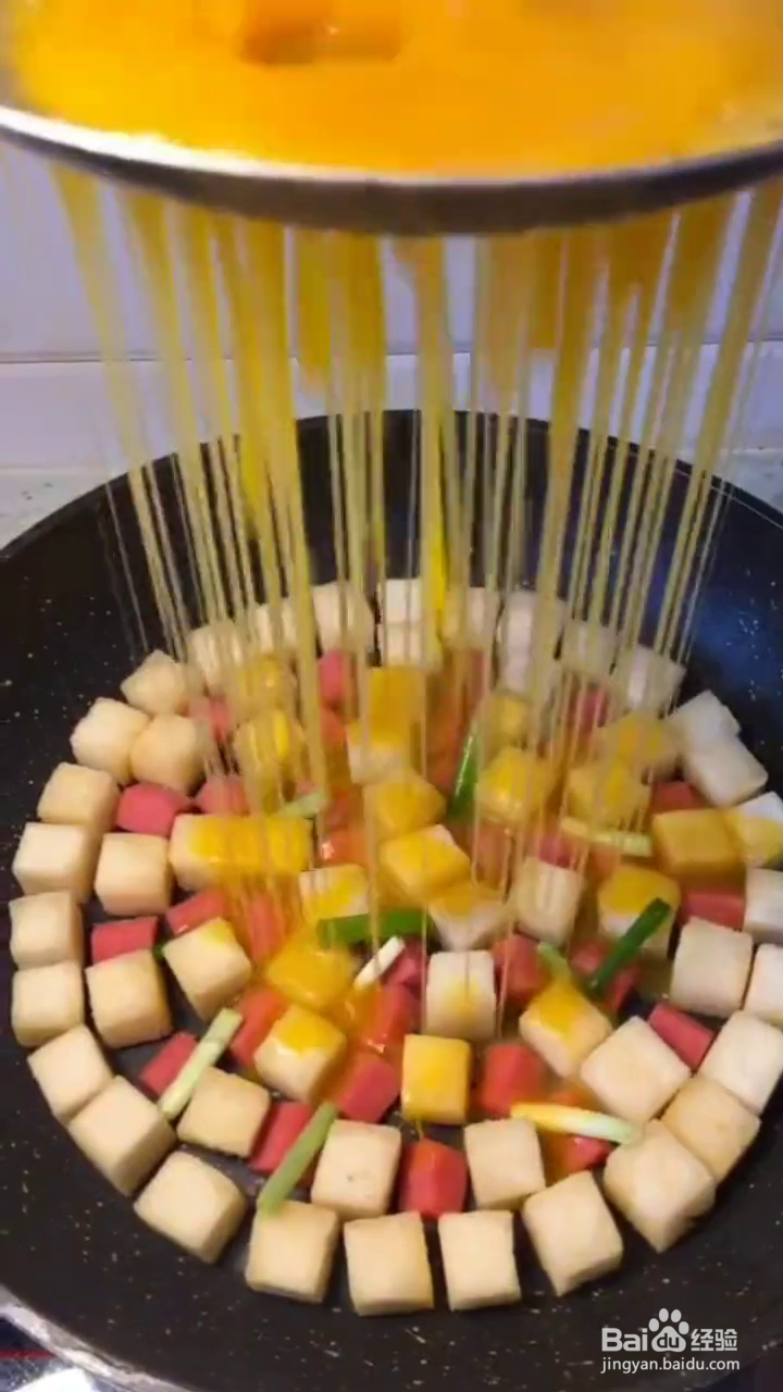 如何制作好吃的馒头鸡蛋饼？