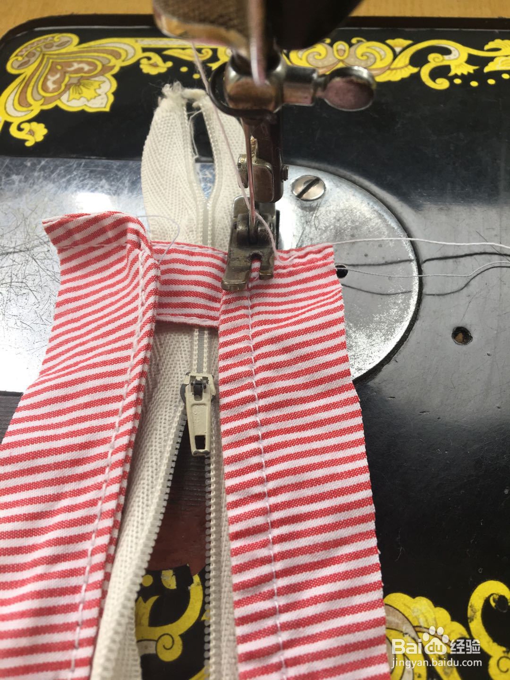 简单的牛仔短裤肩手提包