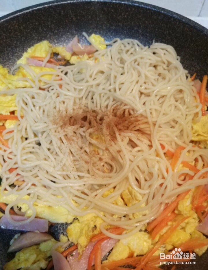 如何制作酱油炒面