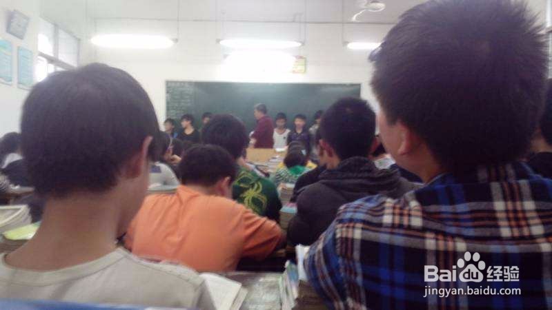 不允许老师体罚学生是对的吗？