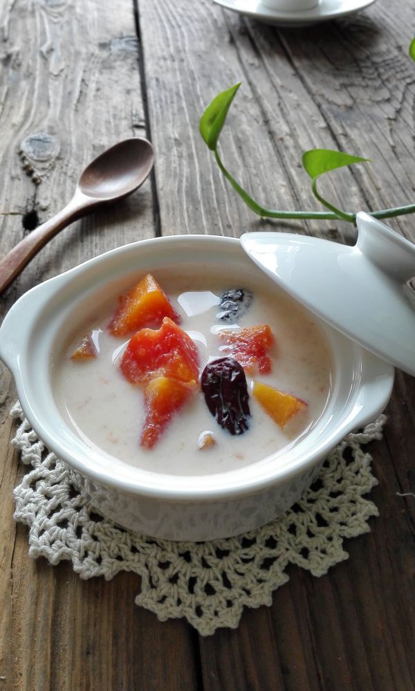 牛奶红枣炖木瓜