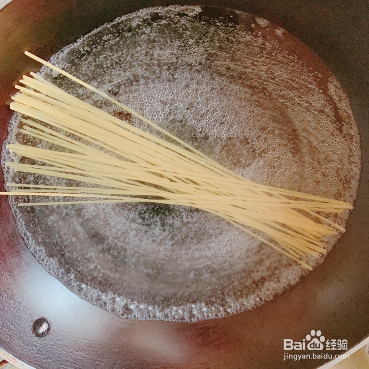 比较好吃的减脂餐西红柿鸡蛋炒意面
