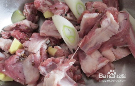 粉蒸羊排的做法