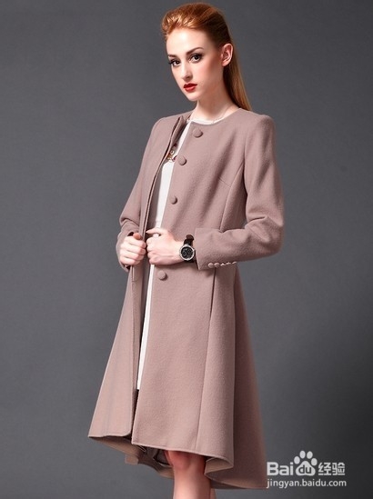 秋季怎么穿出大牌和成就的感觉