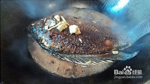 煎焗黑鲫鱼